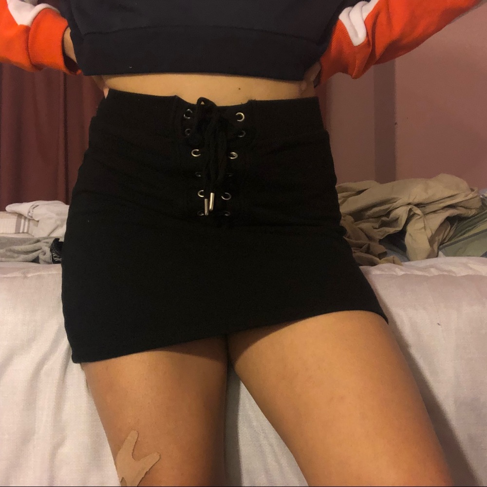 criss cross tie up black pencil skirt